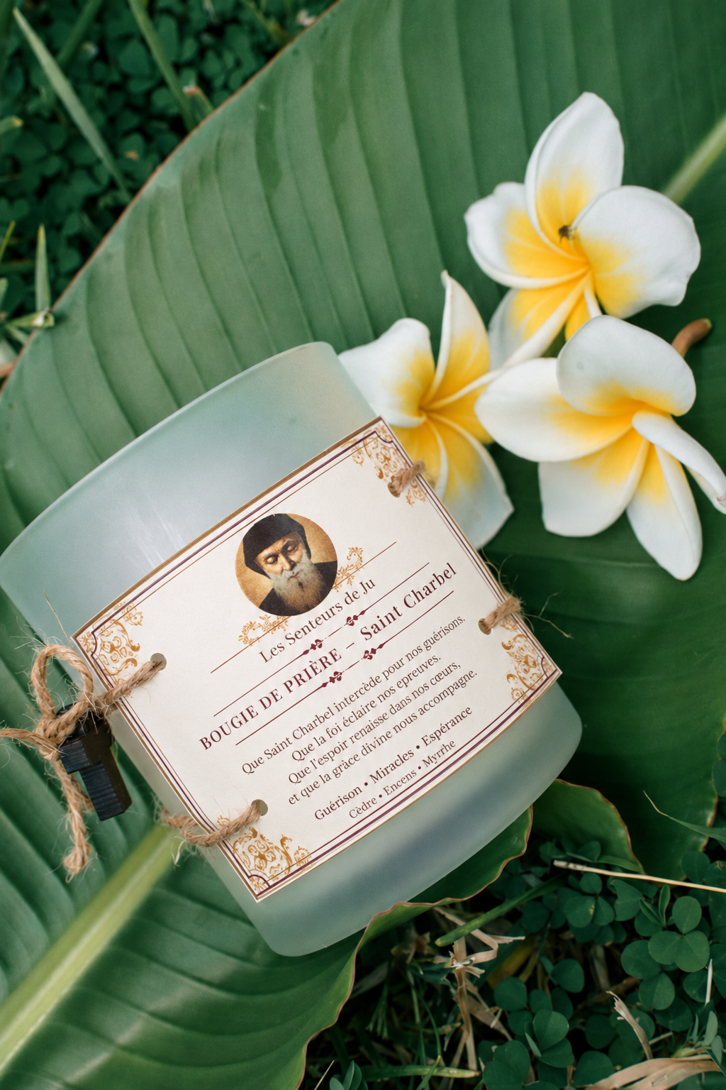 <strong>Bougie de prière Saint Charbel</strong> – Pour implorer la guérison, accueillir les grâces divines et garder espoir en un miracle